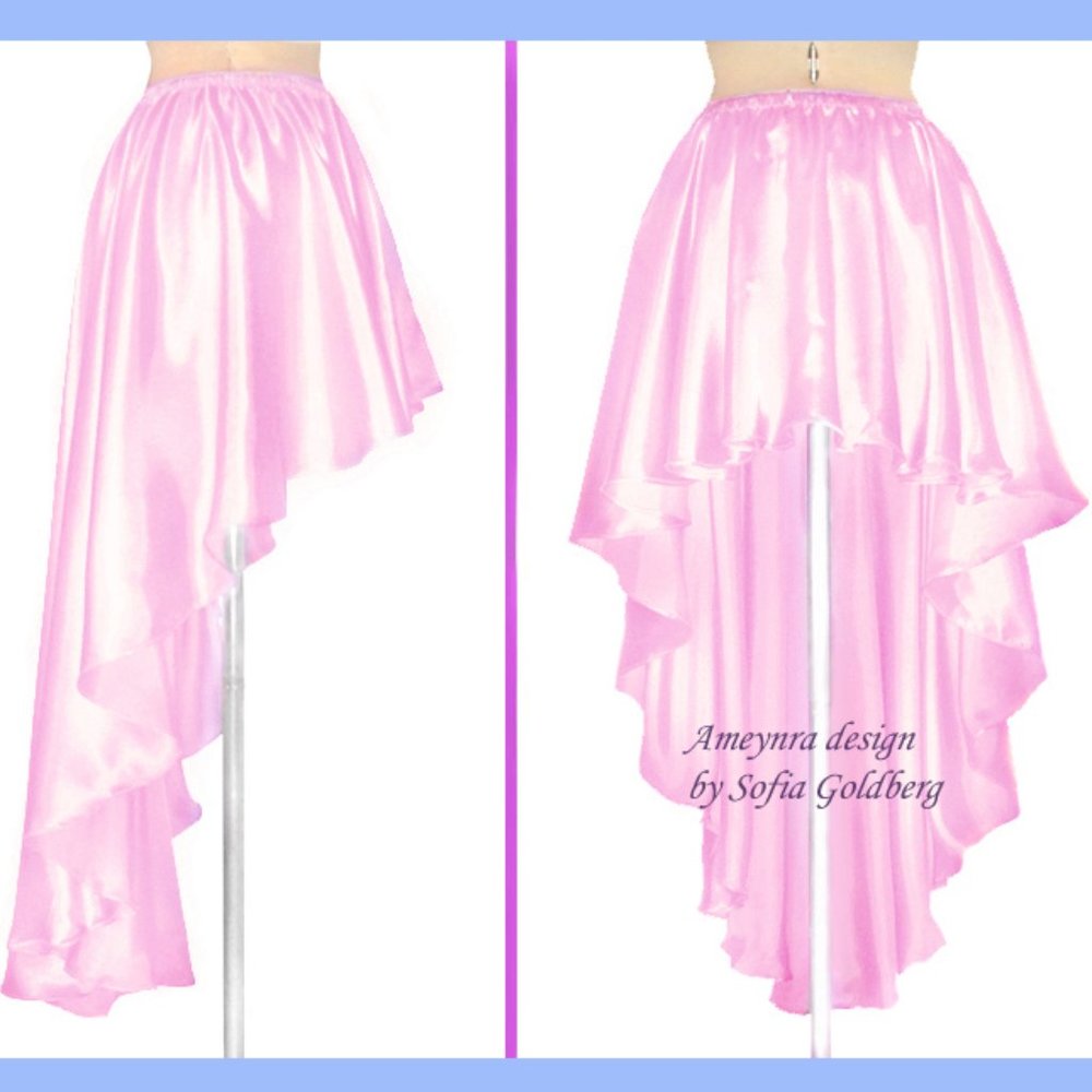 Ameynra high low skirt. Light Pink satin. New